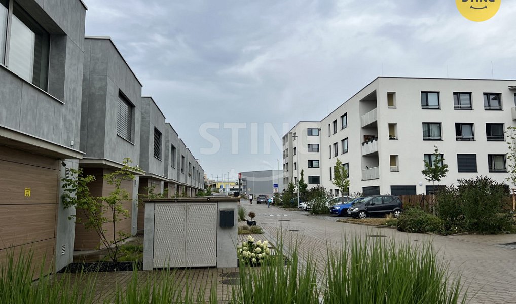 Pronájem parkovacího stání, Pardubice – náhled fotky 6