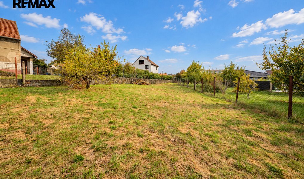 Prodej stavebního pozemku 905 m², Týnec nad Labem – náhled fotky 4