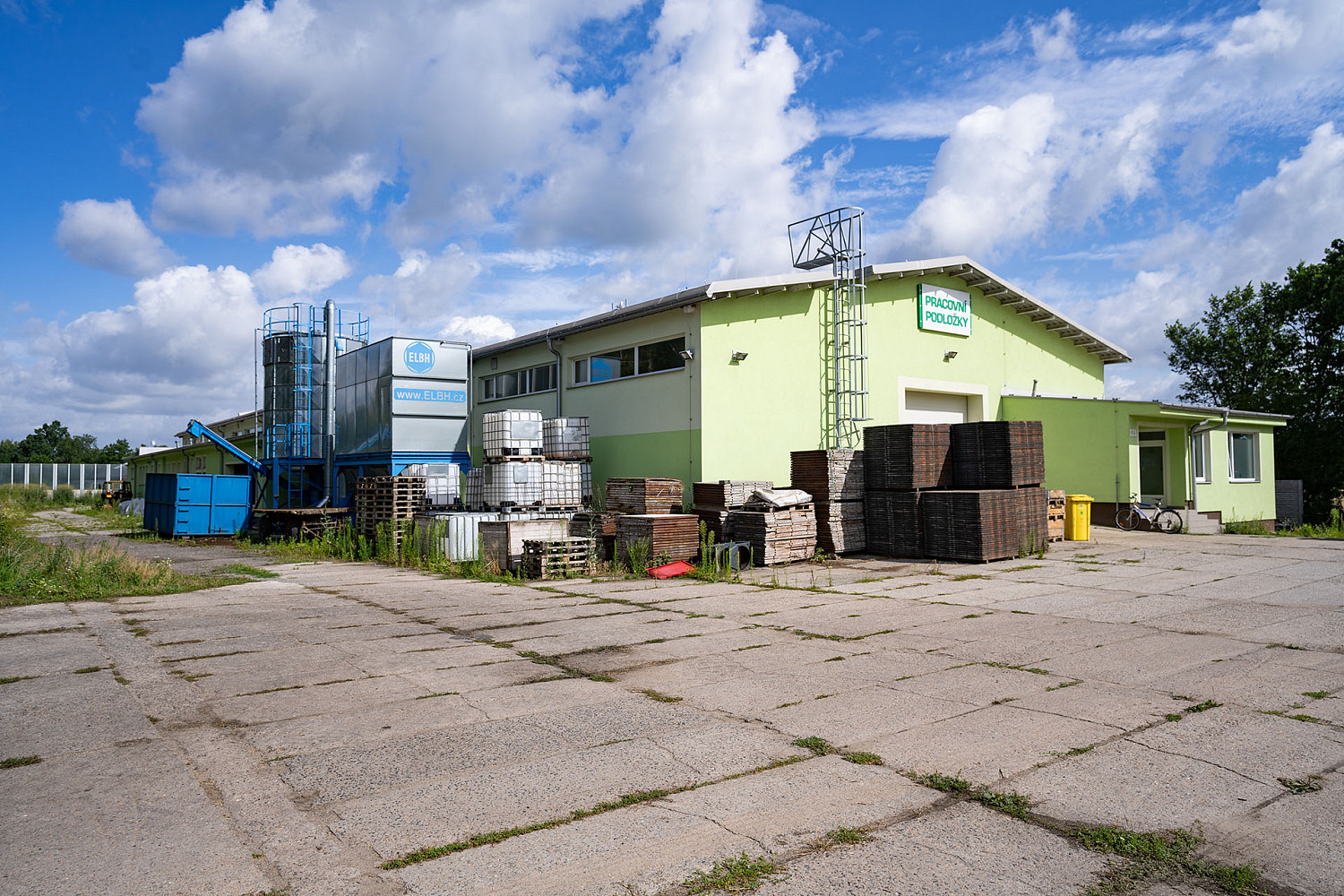 Prodej výrobních prostor 1 650 m² – fotografie 2