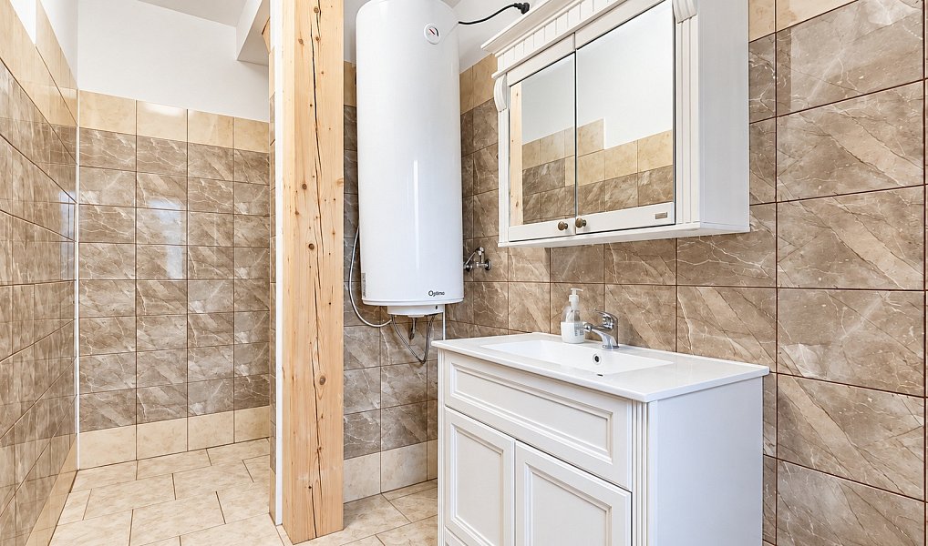 Prodej domu 200 m² s pozemkem 1 162 m², Chocnějovice – náhled fotky 9