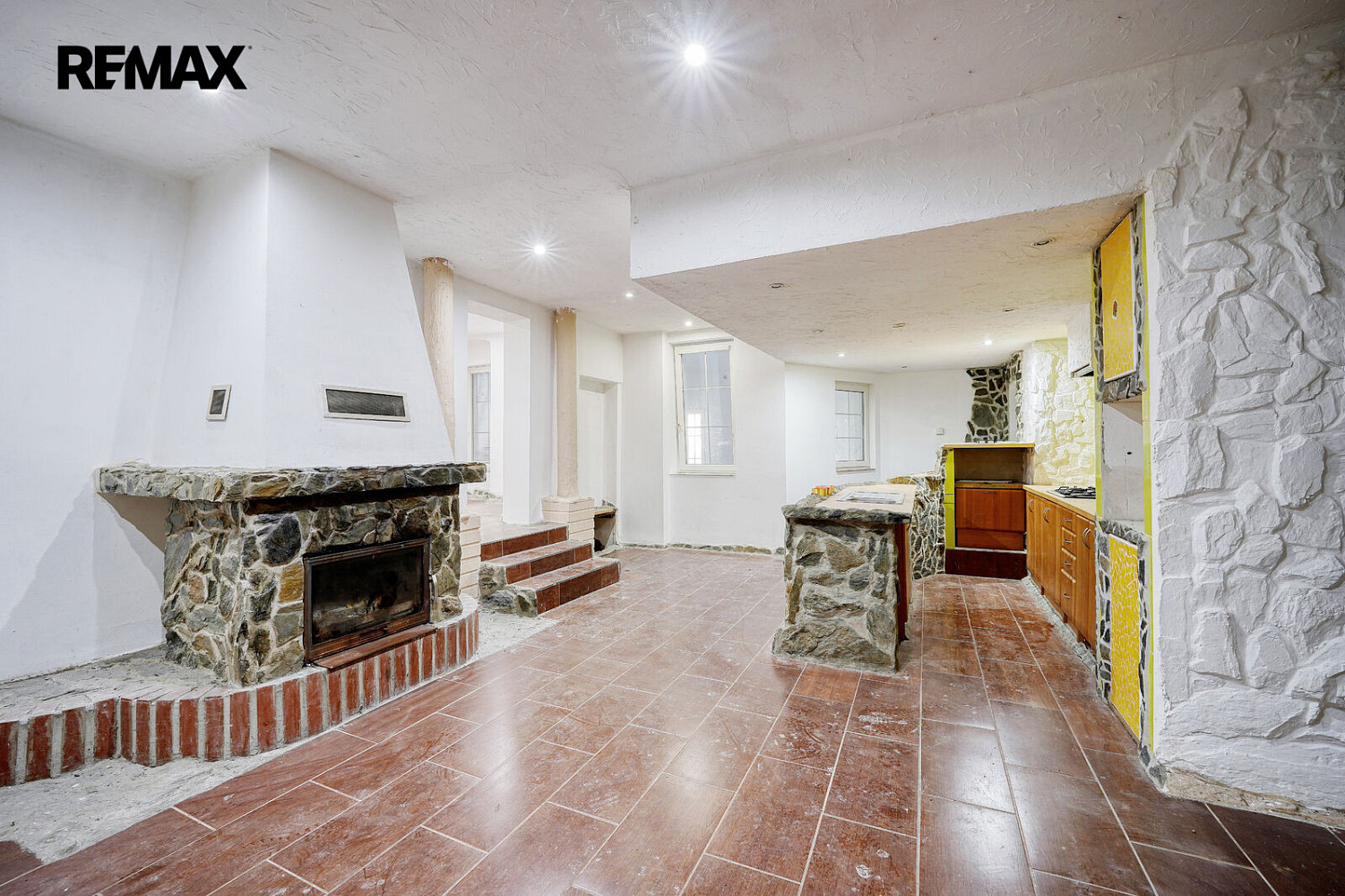 Prodej domu 952 m² s pozemkem 2 493 m² – fotografie 5