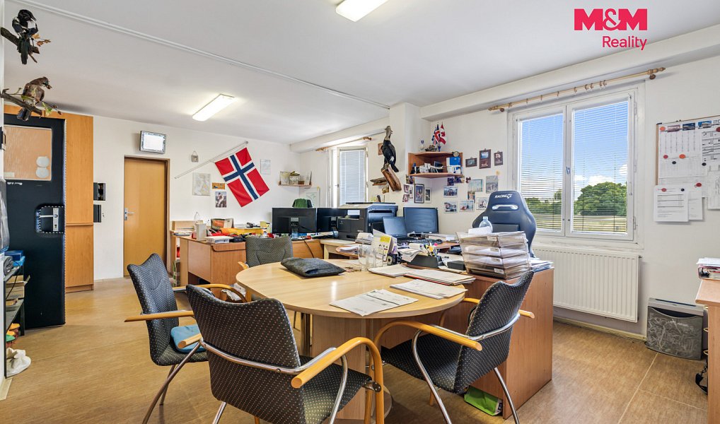 Prodej výrobních prostor 2 882 m², Štětí – náhled fotky 22