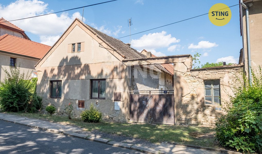 Prodej domu 262 m² s pozemkem 1 101 m², Kleneč – fotka 1 z 13