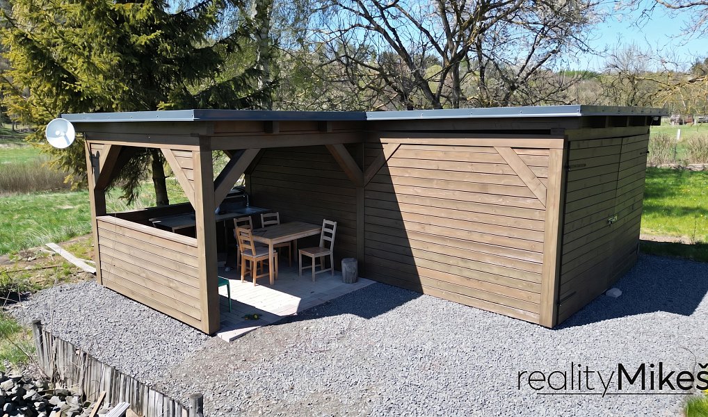 Prodej domu 252 m² s pozemkem 1 445 m², Rovensko pod Troskami – náhled fotky 16