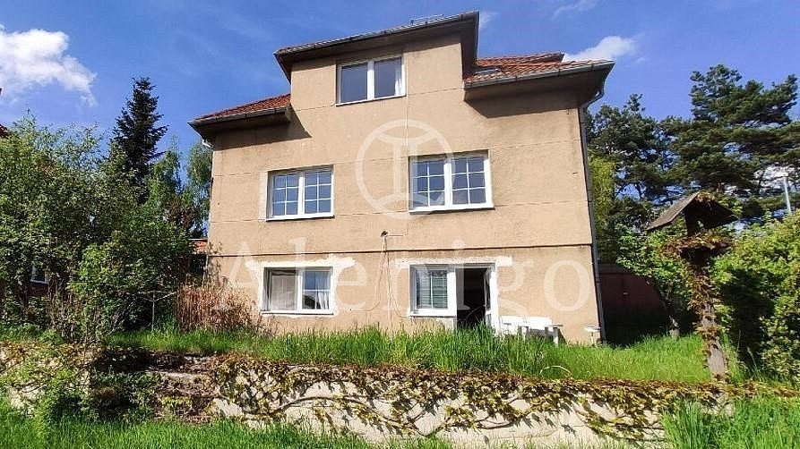 Prodej domu 275 m² s pozemkem 676 m², Praha