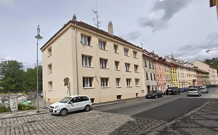 Prodej bytu 2+1 52 m², Smetanova, Cheb