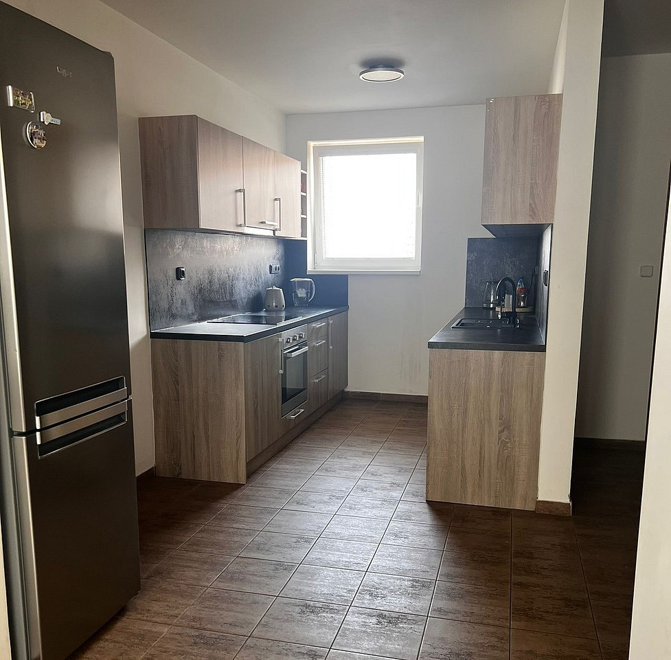 Pronájem bytu 3+kk 90 m² – fotografie 2