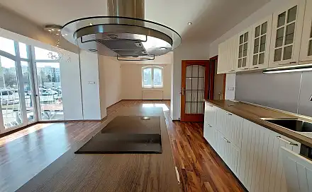 Pronájem bytu 3+kk 86 m²