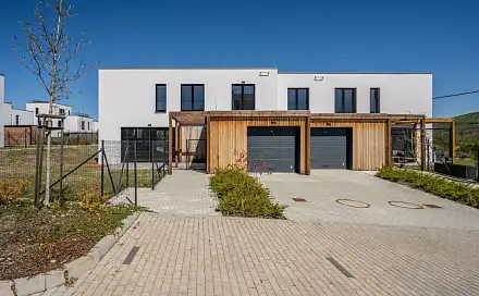Prodej domu 154 m² s pozemkem 422 m², U Pražské čáry, Beroun - Beroun-Závodí