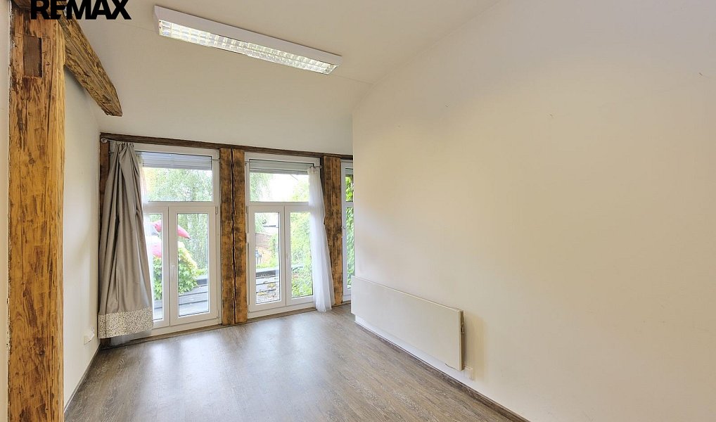 Pronájem kanceláře 46 m², Kostelec nad Černými lesy – náhled fotky 2