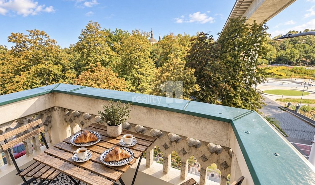 Pronájem bytu 3+1 68 m², Praha – fotka 1 z 11