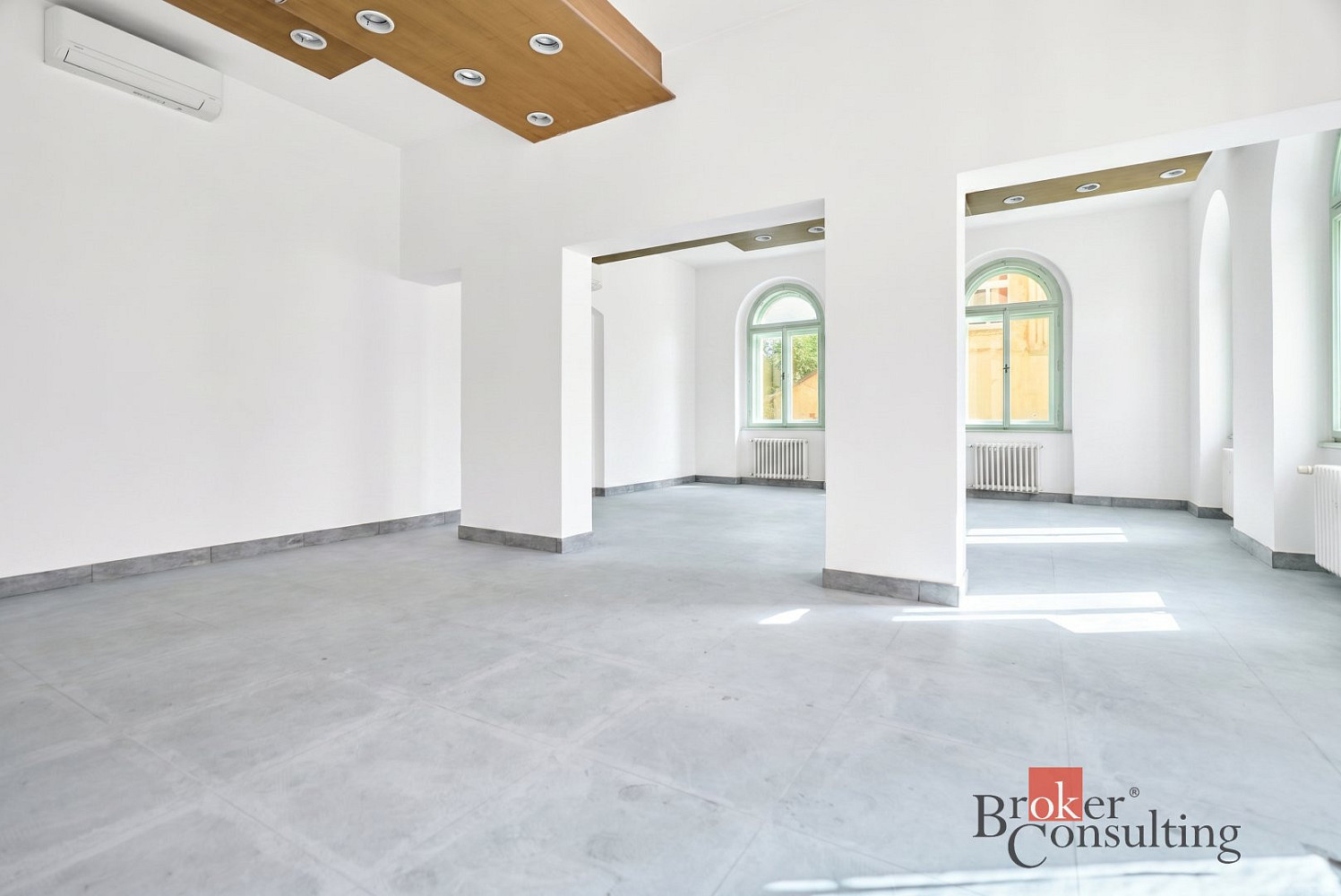 Prodej kanceláře 750 m² — photo 2