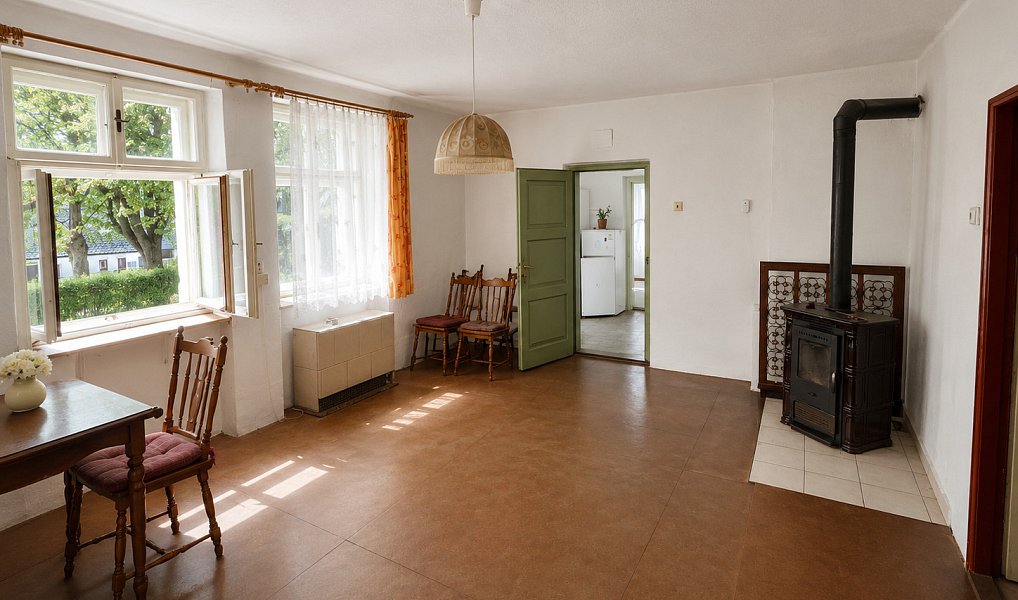 Prodej domu 200 m² s pozemkem 358 m², Velhartice – náhled fotky 5