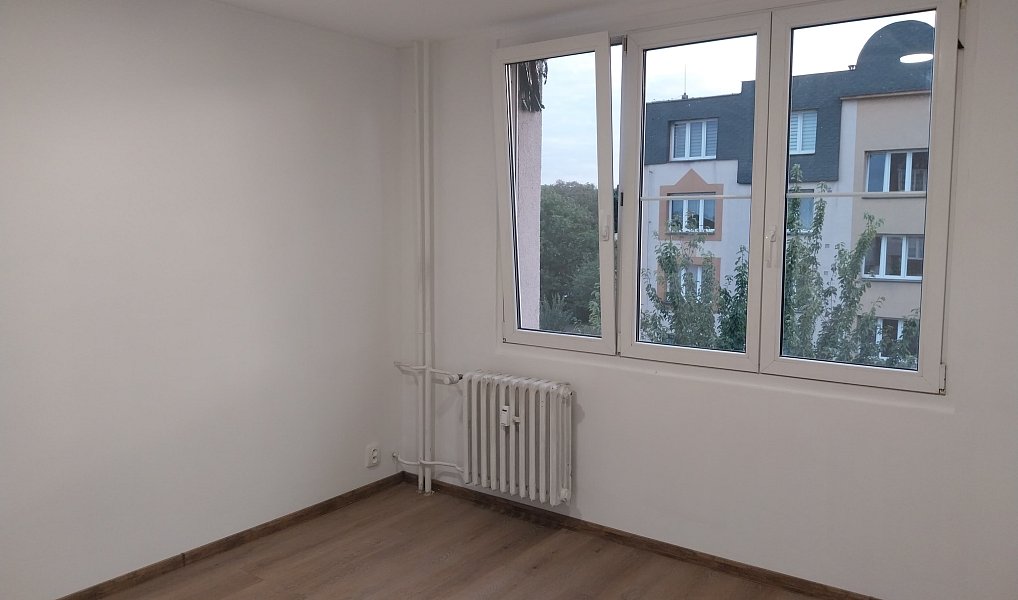 Pronájem bytu 3+1 64 m², Radonice – náhled fotky 5