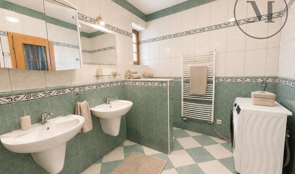 Prodej domu 182 m² s pozemkem 1 078 m², České Budějovice – náhled fotky 11