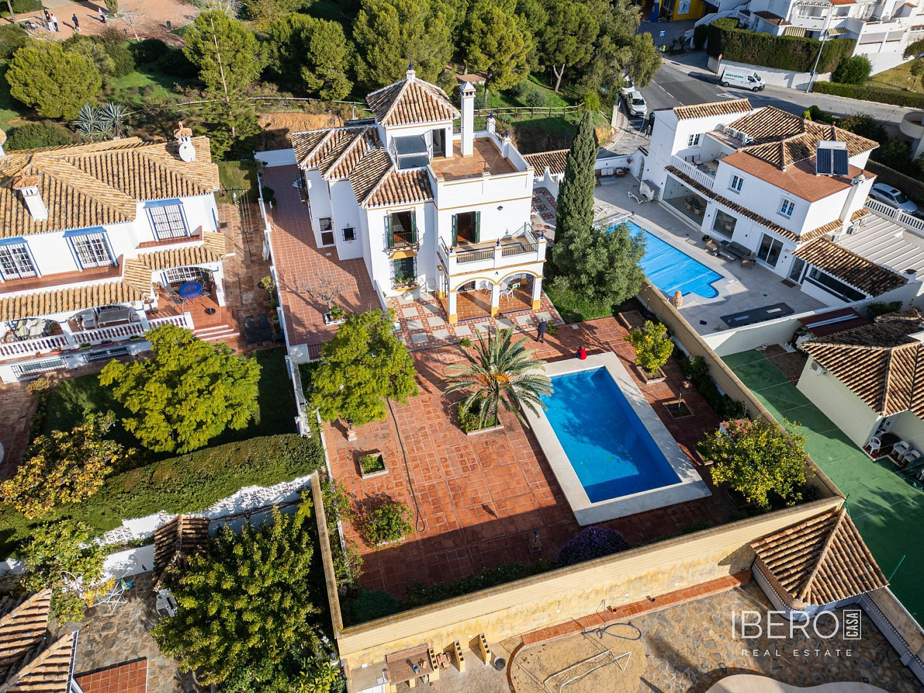 Prodej domu 318 m² s pozemkem 813 m², Arroyo de la Miel