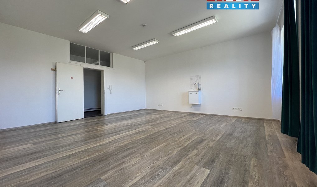 Pronájem kanceláře 34 m², Prostějov – fotka 1 z 6