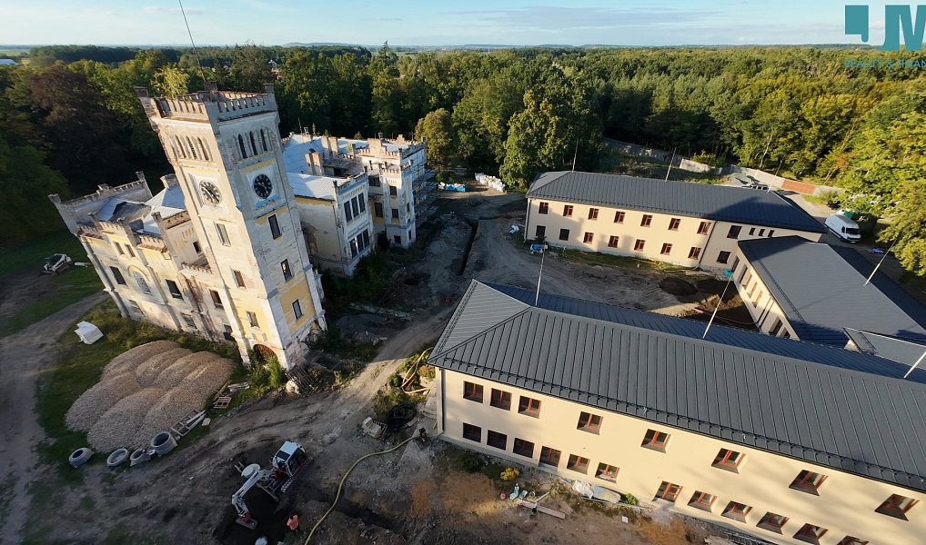 Prodej bytu 3+kk 79 m², Býchory – fotka 1 z 53