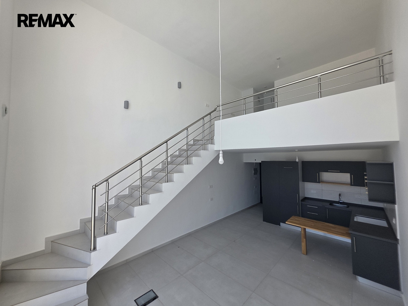 Prodej bytu 1+kk 61 m² — photo 3