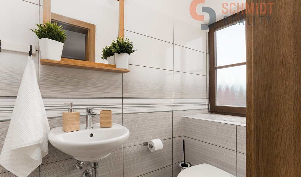 Prodej domu 300 m² s pozemkem 2 085 m², Perná – náhled fotky 7