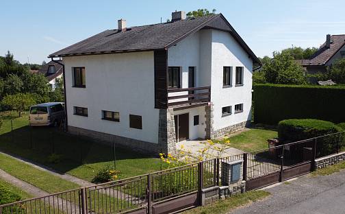 Prodej domu 160 m² s pozemkem 636 m², Chmelická, Praha 9 - Újezd nad Lesy