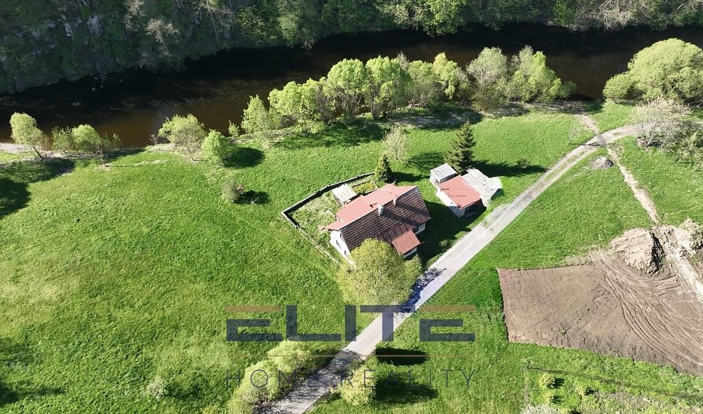 Prodej domu 178 m² s pozemkem 1 433 m², Háje nad Jizerou – náhled fotky 19