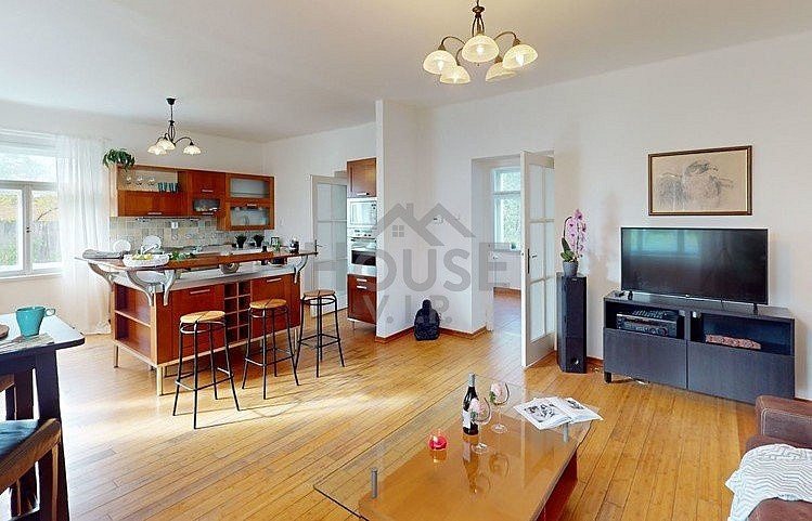 Prodej domu 240 m² s pozemkem 8 000 m² – fotografie 5