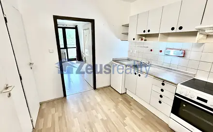 Pronájem bytu 1+1 43 m², U Poštovky, Praha 5 - Košíře