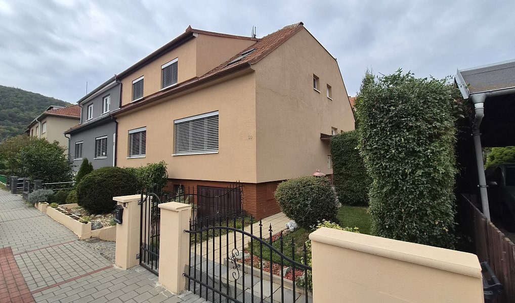 Prodej domu 290 m² s pozemkem 380 m², Brno – náhled fotky 2