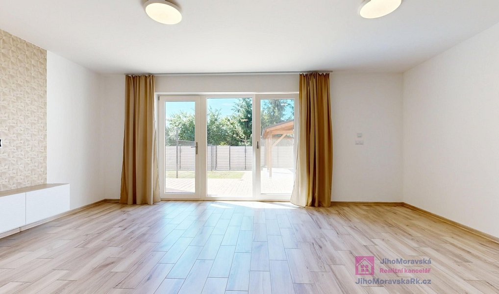 Prodej bytu 3+kk 141 m², Břeclav – náhled fotky 13