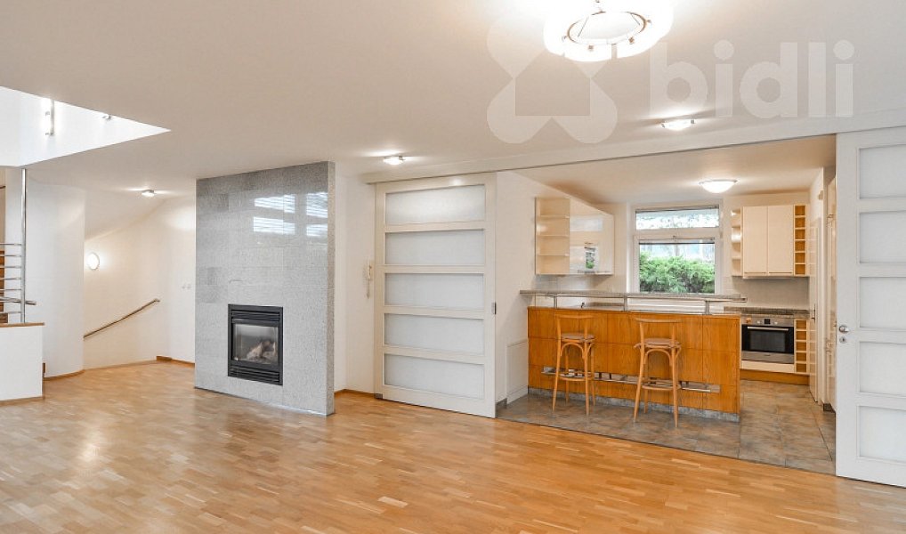 Pronájem domu 379 m² s pozemkem 572 m², Praha – náhled fotky 4