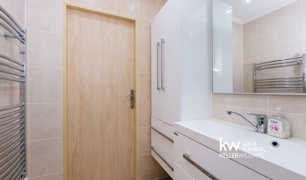 Prodej bytu 3+1 72 m², Teplice – náhled fotky 26