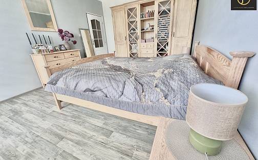 Prodej bytu 2+1 60 m², Kamenná, Chomutov