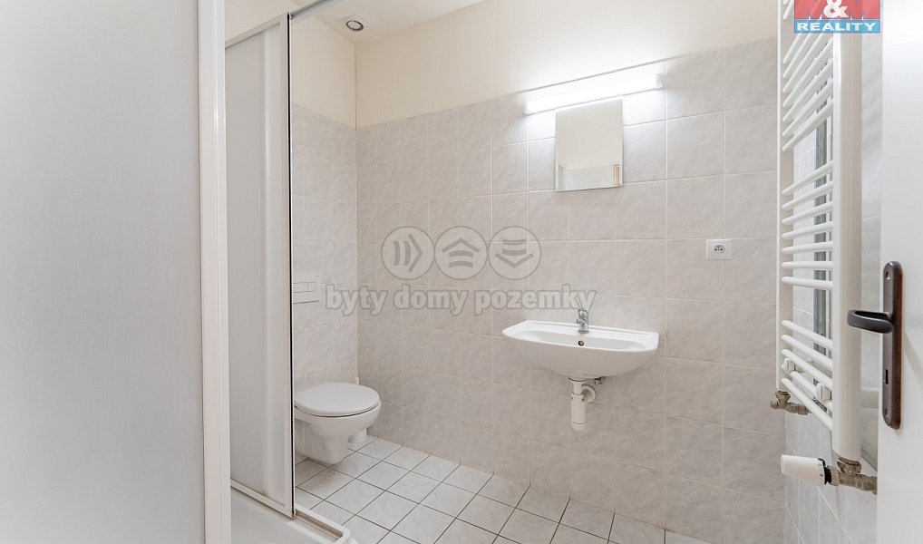 Prodej domu 1 120 m² s pozemkem 671 m², Liběchov – náhled fotky 15