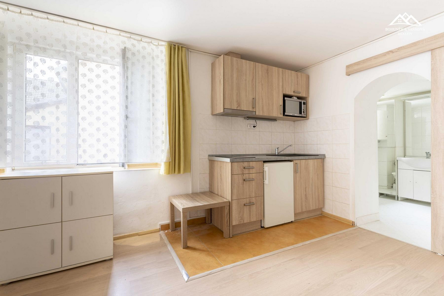 Pronájem bytu 1+kk 22 m² – fotografie 3
