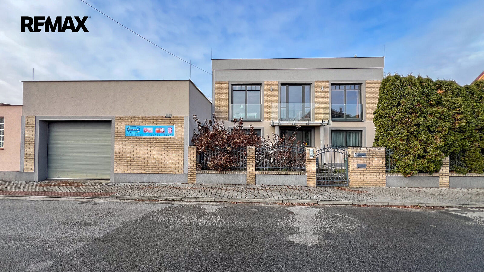 Prodej domu 280 m² s pozemkem 464 m²