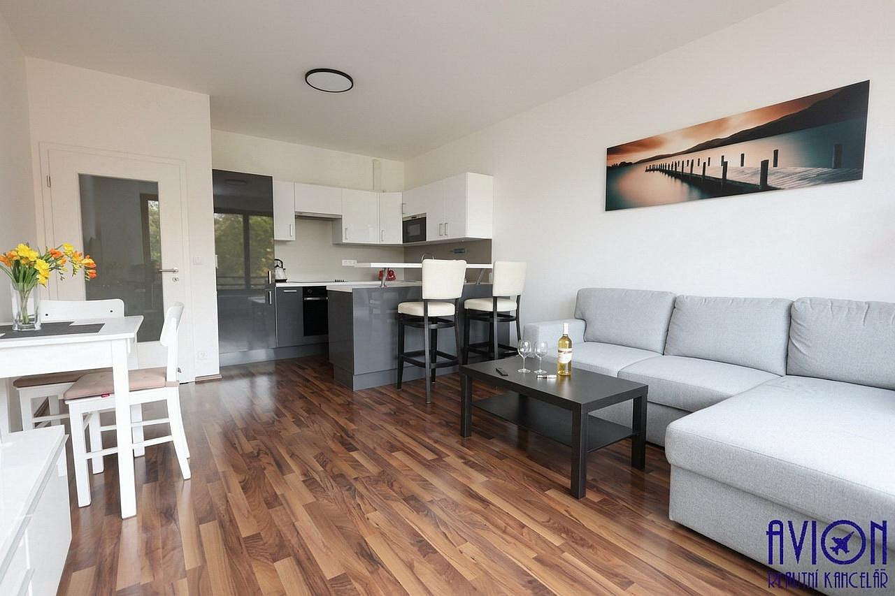 Pronájem bytu 2+kk 50 m² – fotografie 5