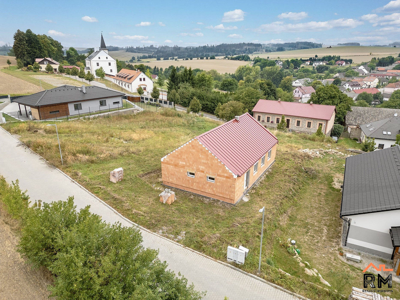 Prodej domu 117 m² s pozemkem 1 002 m²