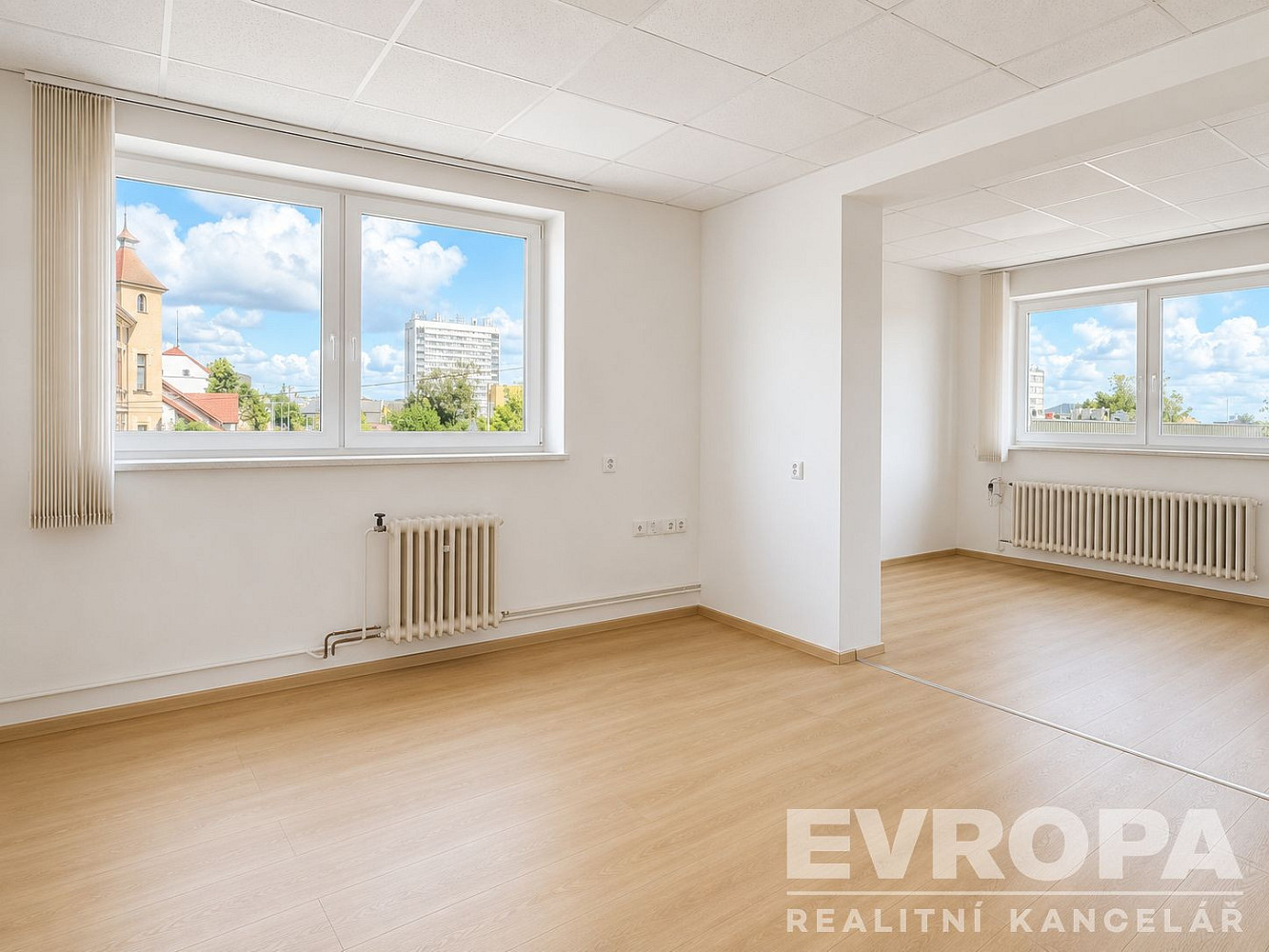 Pronájem kanceláře 75 m² – fotografie 4
