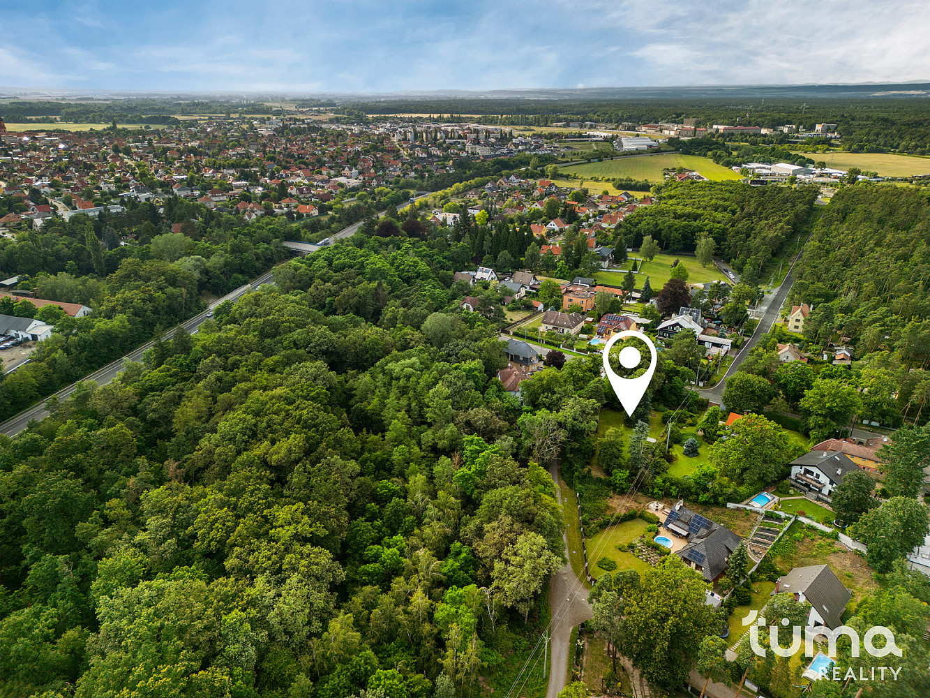 Prodej stavebního pozemku 895 m² – fotografie 4