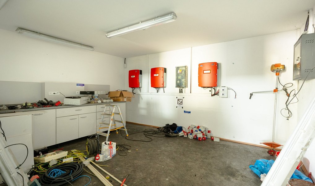 Prodej výrobních prostor 1 081 m², Třemošnice – náhled fotky 36
