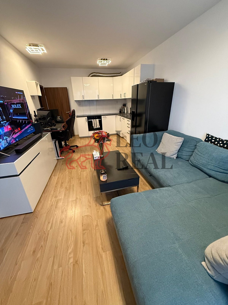 Pronájem bytu 2+kk 47 m² – fotografie 4