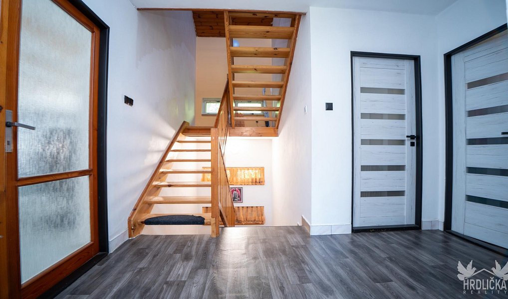 Prodej domu 350 m² s pozemkem 1 197 m², Mirovice – náhled fotky 12