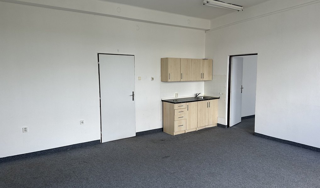 Pronájem kanceláře 73 m², Praha – náhled fotky 3