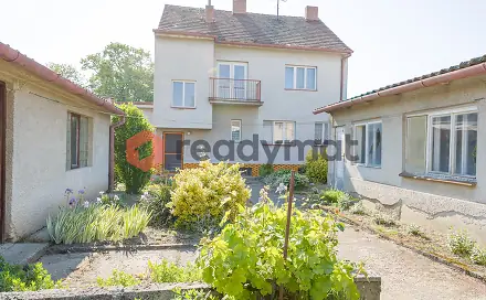 Prodej domu 200 m² s pozemkem 1 110 m², Velkomoravská, Lužice, okres Hodonín