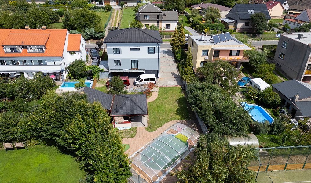 Prodej domu 210 m² s pozemkem 837 m², Sobětuchy – náhled fotky 33