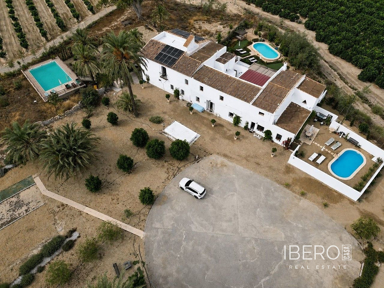 Prodej domu 785 m² s pozemkem 10 839 m²