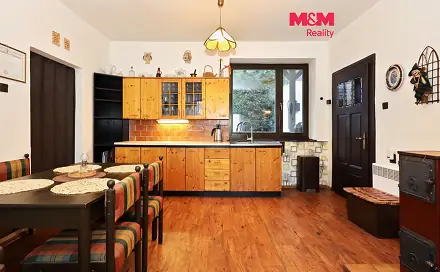 Prodej chaty/chalupy 240 m² s pozemkem 612 m², Bořetice, okres Břeclav