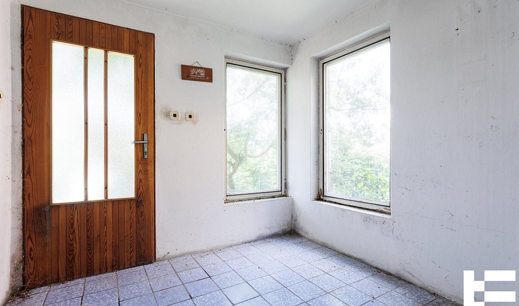 Prodej chaty/chalupy 86 m² s pozemkem 329 m², Hradčany – náhled fotky 7