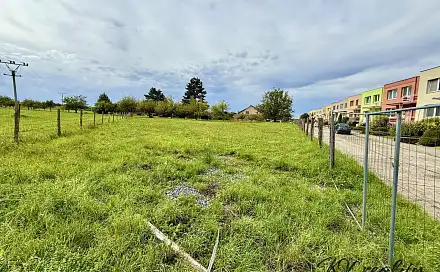 Prodej stavebního pozemku 2 219 m², Dřevohostice, okres Přerov